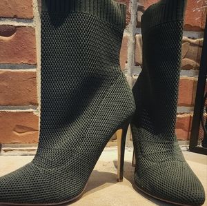 Shoedazzle SOCK KNIT Booties
